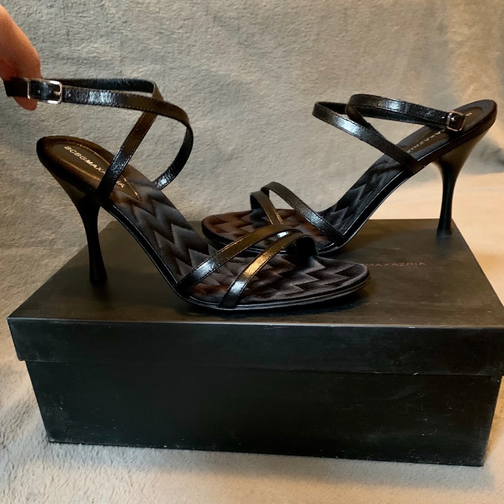 BCBGMAXAZRIA Jota Black Sandals Heels Size 6.5